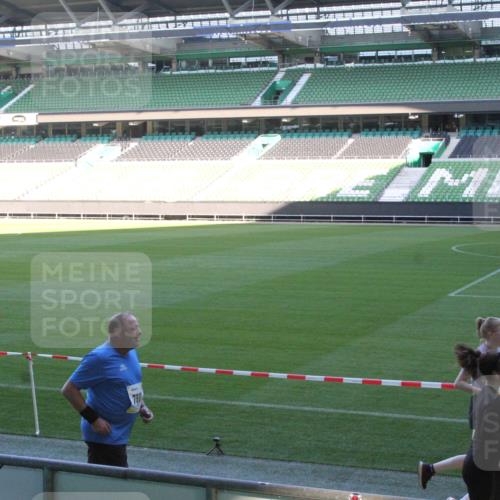 06.10.2024 - 19. swb-Marathon Bremen Yannick Fuchs http://msf.ph/oto/7354622 06.10.2024 10:41:25 Laufen im Stadion 7077, 7078, 7177, 7181, 7272, 7288, 7385, 7396, 7520, 7554, 7598, 7601, 7619, 7625, 7665, 7668, 7669, 7701, 7702, 7810, 7821, 7888, 7912, 7915, 7928, 7936, 7972, 7982, 8016, 8046, 8097, 8210, 8230, 8250, 8320, 8490, 8691, 8709, 8746, 8747, 8762, 8765, 8800, 8809, 8832, 8847, 8853, 8861, 8863, 8899, 8935, 8969, 8979, 9030, 9076, 9078, 9120 meine-sportfotos.de