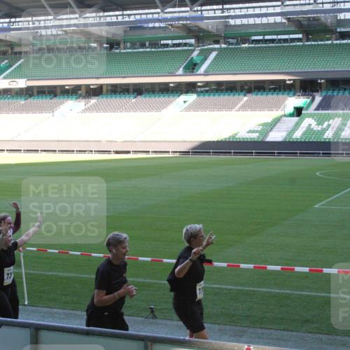 06.10.2024 - 19. swb-Marathon Bremen Yannick Fuchs http://msf.ph/oto/7354630 06.10.2024 10:41:36 Laufen im Stadion 7077, 7078, 7177, 7181, 7272, 7288, 7385, 7396, 7520, 7601, 7602, 7619, 7625, 7665, 7668, 7669, 7692, 7701, 7702, 7740, 7742, 7765, 7766, 7804, 7810, 7821, 7912, 7915, 7928, 8016, 8046, 8097, 8210, 8230, 8250, 8320, 8372, 8434, 8490, 8691, 8709, 8746, 8747, 8762, 8800, 8832, 8844, 8847, 8853, 8861, 8863, 8899, 8935, 8969, 8979, 9030, 9120, 9989 meine-sportfotos.de