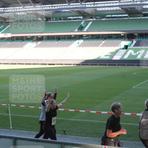 06.10.2024 - 19. swb-Marathon Bremen Yannick Fuchs http://msf.ph/oto/7354632 06.10.2024 10:41:37 Laufen im Stadion 7077, 7078, 7177, 7181, 7272, 7288, 7385, 7396, 7520, 7601, 7602, 7619, 7625, 7665, 7668, 7669, 7692, 7701, 7702, 7740, 7742, 7765, 7766, 7804, 7810, 7821, 7912, 7928, 8016, 8046, 8097, 8210, 8230, 8250, 8320, 8372, 8434, 8482, 8490, 8691, 8709, 8746, 8747, 8762, 8800, 8832, 8844, 8847, 8853, 8861, 8863, 8899, 8935, 8969, 8979, 9030, 9120, 9989 meine-sportfotos.de