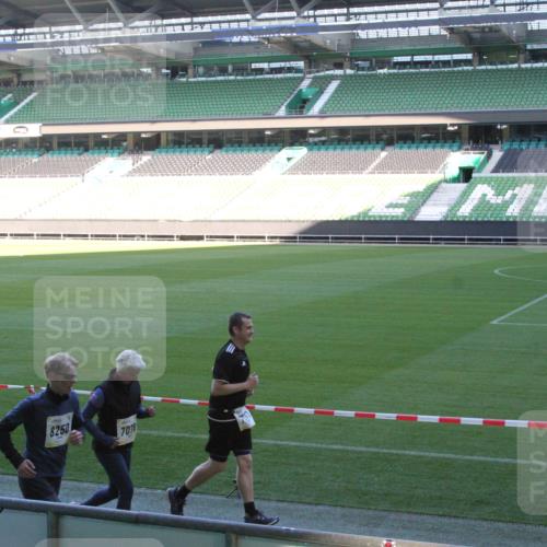 06.10.2024 - 19. swb-Marathon Bremen Yannick Fuchs http://msf.ph/oto/7354651 06.10.2024 10:41:46 Laufen im Stadion 7077, 7078, 7163, 7177, 7181, 7272, 7309, 7385, 7396, 7520, 7601, 7602, 7619, 7665, 7668, 7669, 7692, 7701, 7702, 7712, 7740, 7742, 7765, 7766, 7804, 7810, 7821, 7866, 7912, 7928, 8016, 8046, 8097, 8250, 8320, 8344, 8372, 8434, 8482, 8490, 8527, 8528, 8691, 8709, 8746, 8747, 8762, 8800, 8832, 8844, 8847, 8853, 8861, 8863, 8935, 8969, 8979, 9030, 9120, 9989 meine-sportfotos.de