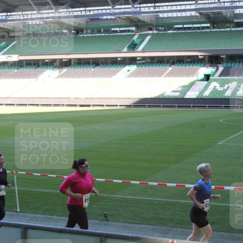 06.10.2024 - 19. swb-Marathon Bremen Yannick Fuchs http://msf.ph/oto/7354671 06.10.2024 10:41:56 Laufen im Stadion 7077, 7078, 7163, 7177, 7181, 7309, 7385, 7396, 7520, 7602, 7619, 7665, 7668, 7669, 7692, 7712, 7740, 7742, 7765, 7766, 7804, 7810, 7821, 7866, 7901, 8016, 8046, 8097, 8250, 8320, 8344, 8372, 8386, 8387, 8434, 8482, 8490, 8527, 8528, 8691, 8709, 8762, 8800, 8832, 8844, 8853, 8861, 8863, 8935, 8969, 8979, 9030, 9045, 9120, 9989 meine-sportfotos.de