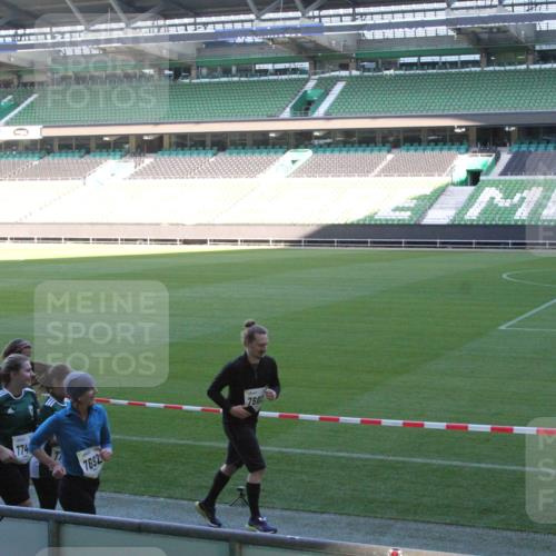 06.10.2024 - 19. swb-Marathon Bremen Yannick Fuchs http://msf.ph/oto/7354680 06.10.2024 10:41:59 Laufen im Stadion 7077, 7078, 7163, 7177, 7181, 7309, 7385, 7396, 7520, 7602, 7665, 7668, 7669, 7692, 7712, 7740, 7742, 7755, 7765, 7766, 7804, 7810, 7821, 7866, 7901, 8016, 8046, 8097, 8250, 8320, 8344, 8372, 8386, 8387, 8434, 8482, 8490, 8503, 8527, 8528, 8691, 8709, 8762, 8800, 8832, 8844, 8853, 8863, 8917, 8935, 8959, 8969, 8979, 9030, 9045, 9120, 9989 meine-sportfotos.de