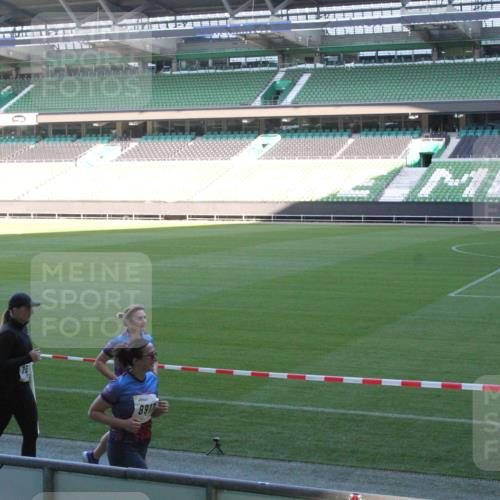 06.10.2024 - 19. swb-Marathon Bremen Yannick Fuchs http://msf.ph/oto/7354725 06.10.2024 10:42:30 Laufen im Stadion 7096, 7097, 7163, 7291, 7309, 7422, 7426, 7483, 7497, 7676, 7712, 7755, 7795, 7804, 7866, 7901, 8087, 8262, 8299, 8307, 8344, 8372, 8386, 8387, 8482, 8484, 8487, 8503, 8527, 8528, 8669, 8692, 8706, 8844, 8882, 8886, 8887, 8917, 8942, 8959, 8976, 9045, 9989, 9998 meine-sportfotos.de