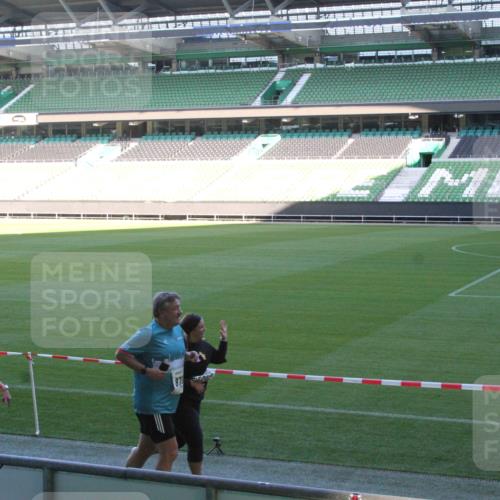 06.10.2024 - 19. swb-Marathon Bremen Yannick Fuchs http://msf.ph/oto/7354734 06.10.2024 10:42:37 Laufen im Stadion 7069, 7096, 7097, 7163, 7291, 7309, 7422, 7426, 7483, 7497, 7676, 7712, 7755, 7795, 7866, 7901, 8087, 8262, 8299, 8307, 8344, 8386, 8387, 8482, 8484, 8487, 8503, 8527, 8528, 8669, 8692, 8706, 8882, 8886, 8887, 8917, 8942, 8959, 8976, 9045, 9998 meine-sportfotos.de