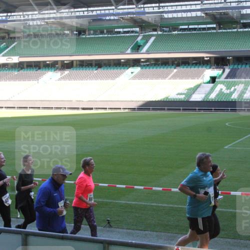 06.10.2024 - 19. swb-Marathon Bremen Yannick Fuchs http://msf.ph/oto/7354739 06.10.2024 10:42:37 Laufen im Stadion 7069, 7096, 7097, 7163, 7291, 7309, 7422, 7426, 7483, 7497, 7676, 7712, 7755, 7795, 7866, 7901, 8087, 8262, 8299, 8307, 8344, 8386, 8387, 8482, 8484, 8487, 8503, 8527, 8528, 8669, 8692, 8706, 8882, 8886, 8887, 8917, 8942, 8959, 8976, 9045, 9998 meine-sportfotos.de