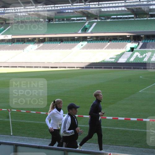 06.10.2024 - 19. swb-Marathon Bremen Yannick Fuchs http://msf.ph/oto/7354745 06.10.2024 10:42:40 Laufen im Stadion 7069, 7096, 7097, 7163, 7174, 7291, 7309, 7422, 7426, 7483, 7497, 7676, 7712, 7755, 7795, 7866, 7901, 8087, 8262, 8280, 8281, 8284, 8299, 8307, 8344, 8386, 8387, 8484, 8487, 8503, 8669, 8692, 8706, 8882, 8886, 8887, 8917, 8942, 8959, 8963, 8976, 9045, 9998 meine-sportfotos.de