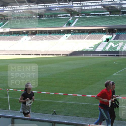 06.10.2024 - 19. swb-Marathon Bremen Yannick Fuchs http://msf.ph/oto/7354751 06.10.2024 10:42:44 Laufen im Stadion 7069, 7096, 7097, 7163, 7174, 7291, 7422, 7426, 7483, 7497, 7676, 7755, 7795, 7866, 7901, 8087, 8262, 8280, 8281, 8284, 8299, 8307, 8344, 8386, 8387, 8484, 8487, 8503, 8669, 8692, 8706, 8882, 8886, 8887, 8917, 8942, 8959, 8963, 8976, 9045, 9998 meine-sportfotos.de