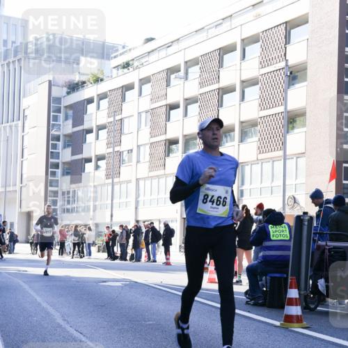 06.10.2024 - 19. swb-Marathon Bremen Matties Gatica Varas http://msf.ph/oto/7356910 06.10.2024 10:35:46 Laufen 033, 8466 meine-sportfotos.de