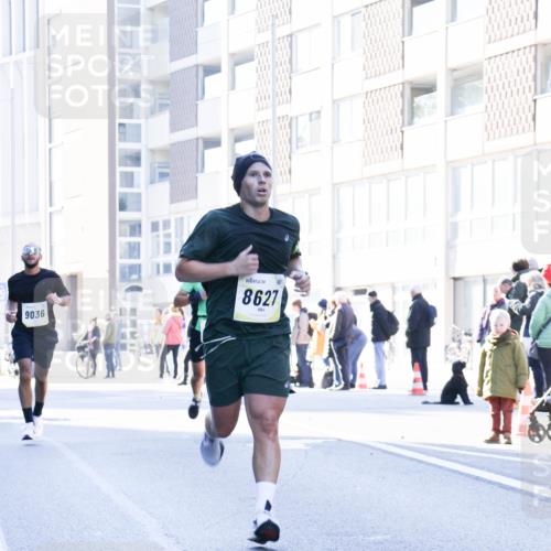 06.10.2024 - 19. swb-Marathon Bremen Matties Gatica Varas http://msf.ph/oto/7357247 06.10.2024 10:36:27 Laufen 9036, 8627 meine-sportfotos.de