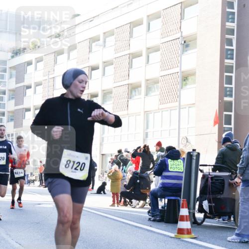 06.10.2024 - 19. swb-Marathon Bremen Matties Gatica Varas http://msf.ph/oto/7357557 06.10.2024 10:37:01 Laufen 20, 8544, 8120 meine-sportfotos.de