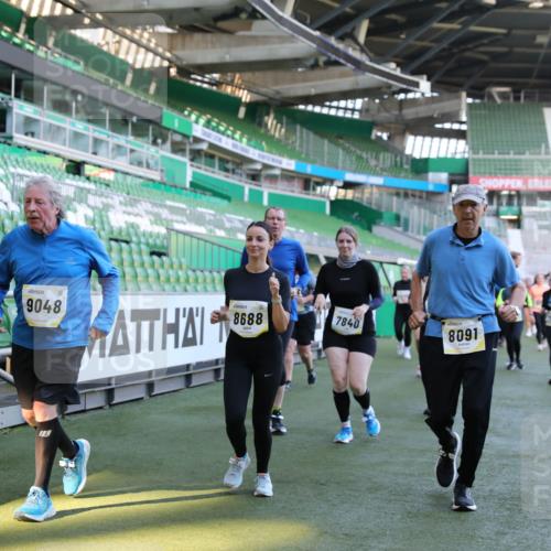 06.10.2024 - 19. swb-Marathon Bremen Yannick Fuchs http://msf.ph/oto/7357658 06.10.2024 10:40:48 Laufen im Stadion 7092, 7129, 7132, 7145, 7272, 7288, 7554, 7598, 7601, 7625, 7661, 7754, 7840, 7888, 7912, 7915, 7928, 7936, 7946, 7972, 7982, 8091, 8146, 8210, 8230, 8688, 8695, 8746, 8747, 8765, 8808, 8809, 8847, 8899, 8988, 9048, 9076, 9078 meine-sportfotos.de