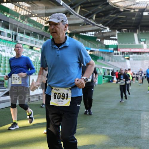 06.10.2024 - 19. swb-Marathon Bremen Yannick Fuchs http://msf.ph/oto/7357745 06.10.2024 10:40:50 Laufen im Stadion 7092, 7129, 7132, 7272, 7288, 7554, 7598, 7601, 7625, 7661, 7701, 7702, 7754, 7840, 7888, 7912, 7915, 7928, 7936, 7946, 7972, 7982, 8091, 8146, 8210, 8230, 8688, 8695, 8746, 8747, 8765, 8809, 8847, 8899, 8988, 9048, 9076, 9078 meine-sportfotos.de