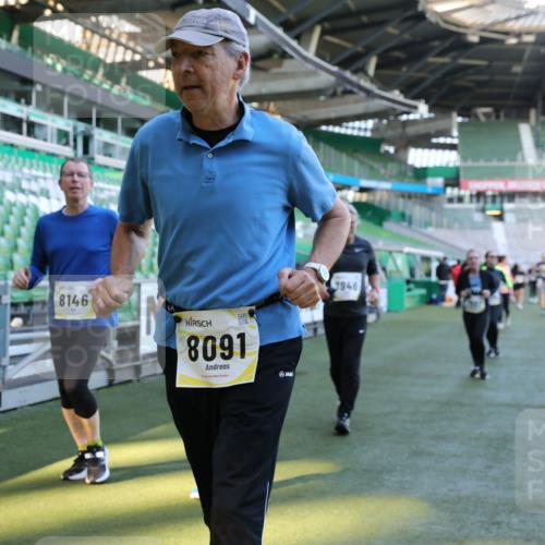 06.10.2024 - 19. swb-Marathon Bremen Yannick Fuchs http://msf.ph/oto/7357755 06.10.2024 10:40:50 Laufen im Stadion 7092, 7129, 7132, 7272, 7288, 7554, 7598, 7601, 7625, 7661, 7701, 7702, 7754, 7840, 7888, 7912, 7915, 7928, 7936, 7946, 7972, 7982, 8091, 8146, 8210, 8230, 8688, 8695, 8746, 8747, 8765, 8809, 8847, 8899, 8988, 9048, 9076, 9078 meine-sportfotos.de