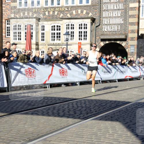 06.10.2024 - 19. swb-Marathon Bremen Strokosch-Dieckow http://msf.ph/oto/7357767 06.10.2024 10:25:59 Ziel 8667 meine-sportfotos.de