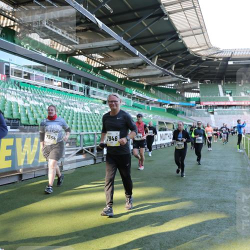 06.10.2024 - 19. swb-Marathon Bremen Yannick Fuchs http://msf.ph/oto/7357785 06.10.2024 10:40:52 Laufen im Stadion 7092, 7129, 7132, 7272, 7288, 7554, 7598, 7601, 7619, 7625, 7661, 7701, 7702, 7754, 7840, 7888, 7912, 7915, 7928, 7936, 7946, 7972, 7982, 8091, 8146, 8210, 8230, 8688, 8695, 8746, 8747, 8765, 8809, 8847, 8861, 8899, 8988, 9048, 9076, 9078 meine-sportfotos.de