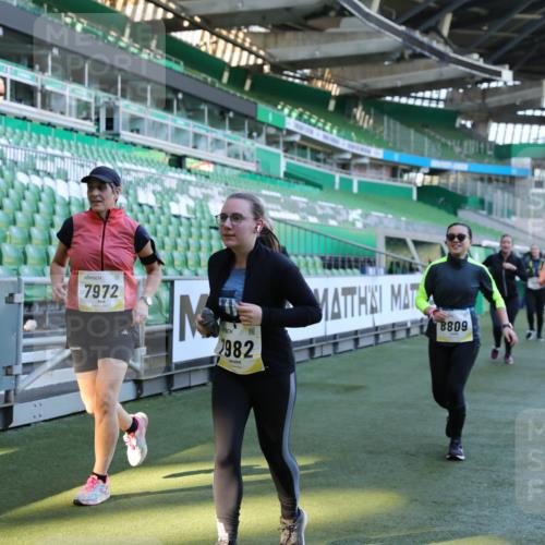 06.10.2024 - 19. swb-Marathon Bremen Yannick Fuchs http://msf.ph/oto/7357834 06.10.2024 10:40:53 Laufen im Stadion 7092, 7129, 7132, 7272, 7288, 7554, 7598, 7601, 7619, 7625, 7661, 7701, 7702, 7840, 7888, 7912, 7915, 7928, 7936, 7946, 7972, 7982, 8091, 8146, 8210, 8230, 8688, 8695, 8746, 8747, 8765, 8809, 8847, 8861, 8899, 8988, 9048, 9076, 9078 meine-sportfotos.de