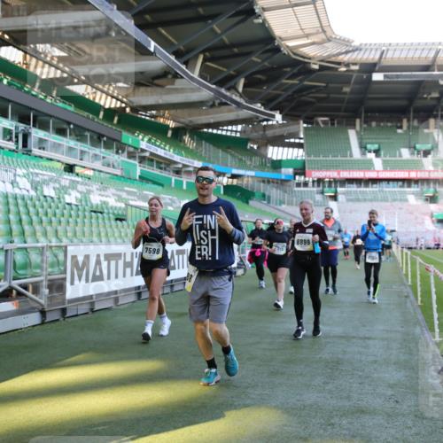 06.10.2024 - 19. swb-Marathon Bremen Yannick Fuchs http://msf.ph/oto/7358024 06.10.2024 10:41:01 Laufen im Stadion 7272, 7288, 7385, 7396, 7520, 7554, 7598, 7601, 7619, 7625, 7701, 7702, 7810, 7821, 7840, 7888, 7912, 7915, 7928, 7936, 7946, 7972, 7982, 8091, 8146, 8210, 8230, 8688, 8746, 8747, 8765, 8809, 8847, 8861, 8899, 9076, 9078 meine-sportfotos.de