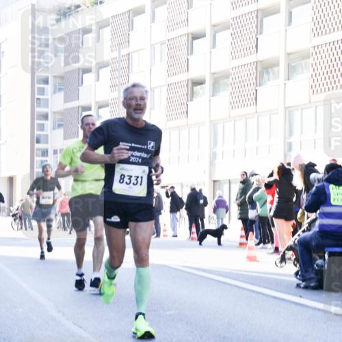 06.10.2024 - 19. swb-Marathon Bremen Matties Gatica Varas http://msf.ph/oto/7358054 06.10.2024 10:37:26 Laufen 2024, 8331 meine-sportfotos.de