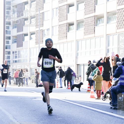 06.10.2024 - 19. swb-Marathon Bremen Matties Gatica Varas http://msf.ph/oto/7358114 06.10.2024 10:37:29 Laufen 9019 meine-sportfotos.de