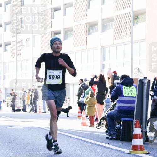 06.10.2024 - 19. swb-Marathon Bremen Matties Gatica Varas http://msf.ph/oto/7358134 06.10.2024 10:37:29 Laufen 9019 meine-sportfotos.de