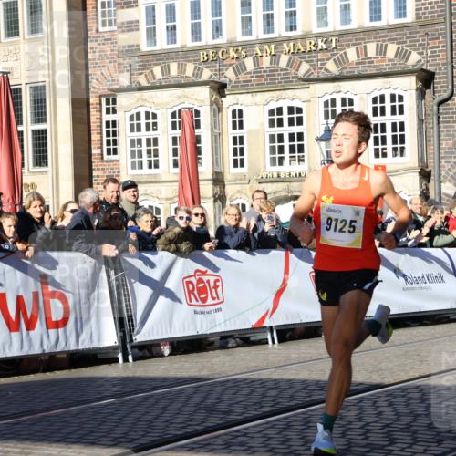 06.10.2024 - 19. swb-Marathon Bremen Strokosch-Dieckow http://msf.ph/oto/7358428 06.10.2024 10:28:33 Ziel 9125 meine-sportfotos.de