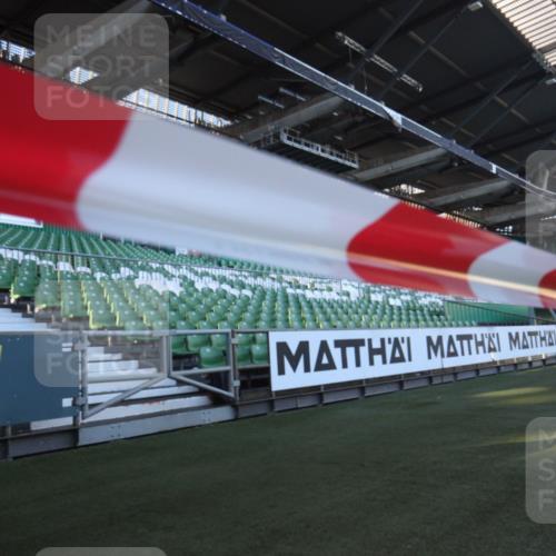 06.10.2024 - 19. swb-Marathon Bremen Yannick Fuchs http://msf.ph/oto/7358467 06.10.2024 09:55:22 Laufen im Stadion  meine-sportfotos.de