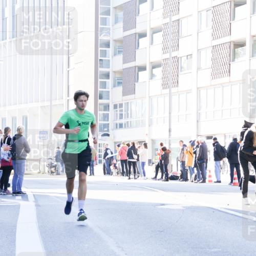 06.10.2024 - 19. swb-Marathon Bremen Matties Gatica Varas http://msf.ph/oto/7358511 06.10.2024 10:37:54 Laufen  meine-sportfotos.de