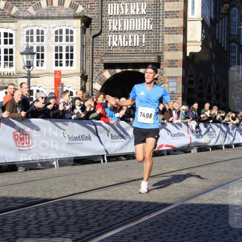 06.10.2024 - 19. swb-Marathon Bremen Strokosch-Dieckow http://msf.ph/oto/7358554 06.10.2024 10:29:14 Ziel 7498, 8559 meine-sportfotos.de
