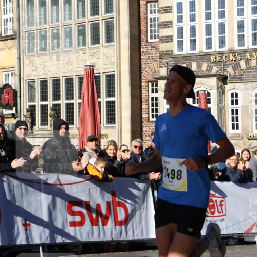06.10.2024 - 19. swb-Marathon Bremen Strokosch-Dieckow http://msf.ph/oto/7358597 06.10.2024 10:29:15 Ziel 7498, 8559 meine-sportfotos.de