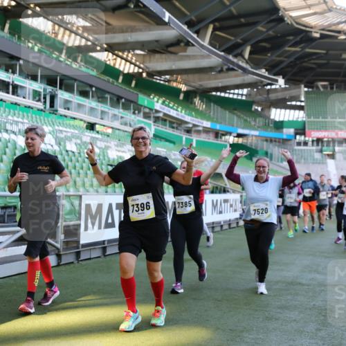 06.10.2024 - 19. swb-Marathon Bremen Yannick Fuchs http://msf.ph/oto/7358931 06.10.2024 10:41:32 Laufen im Stadion 7077, 7078, 7177, 7181, 7385, 7396, 7520, 7602, 7619, 7665, 7668, 7669, 7692, 7701, 7702, 7740, 7742, 7765, 7766, 7804, 7810, 7821, 8016, 8046, 8097, 8250, 8320, 8372, 8434, 8482, 8490, 8691, 8709, 8747, 8762, 8800, 8832, 8844, 8847, 8853, 8861, 8863, 8935, 8969, 8979, 9030, 9120, 9989 meine-sportfotos.de