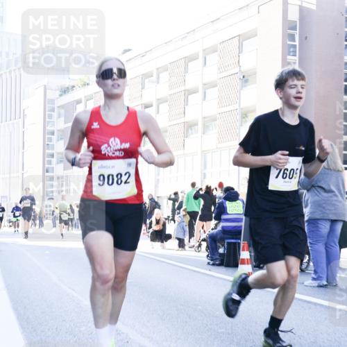 06.10.2024 - 19. swb-Marathon Bremen Matties Gatica Varas http://msf.ph/oto/7359023 06.10.2024 10:38:20 Laufen 9082, 7605 meine-sportfotos.de
