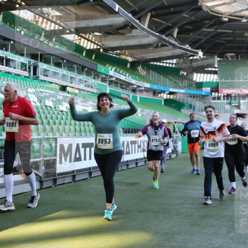 06.10.2024 - 19. swb-Marathon Bremen Yannick Fuchs http://msf.ph/oto/7359087 06.10.2024 10:41:35 Laufen im Stadion 7077, 7078, 7177, 7181, 7385, 7396, 7520, 7602, 7619, 7665, 7668, 7669, 7692, 7701, 7702, 7740, 7742, 7765, 7766, 7804, 7810, 7821, 8016, 8046, 8097, 8250, 8320, 8372, 8434, 8482, 8490, 8527, 8528, 8691, 8709, 8762, 8800, 8832, 8844, 8853, 8861, 8863, 8935, 8969, 8979, 9030, 9120, 9989 meine-sportfotos.de
