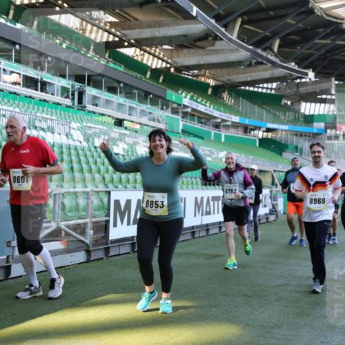06.10.2024 - 19. swb-Marathon Bremen Yannick Fuchs http://msf.ph/oto/7359095 06.10.2024 10:41:35 Laufen im Stadion 7077, 7078, 7177, 7181, 7385, 7396, 7520, 7602, 7619, 7665, 7668, 7669, 7692, 7701, 7702, 7740, 7742, 7765, 7766, 7804, 7810, 7821, 8016, 8046, 8097, 8250, 8320, 8372, 8434, 8482, 8490, 8527, 8528, 8691, 8709, 8762, 8800, 8832, 8844, 8853, 8861, 8863, 8935, 8969, 8979, 9030, 9120, 9989 meine-sportfotos.de