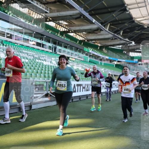 06.10.2024 - 19. swb-Marathon Bremen Yannick Fuchs http://msf.ph/oto/7359140 06.10.2024 10:41:36 Laufen im Stadion 7077, 7078, 7177, 7181, 7309, 7385, 7396, 7520, 7602, 7619, 7665, 7668, 7669, 7692, 7740, 7742, 7765, 7766, 7804, 7810, 7821, 8016, 8046, 8097, 8250, 8320, 8372, 8434, 8482, 8490, 8527, 8528, 8691, 8709, 8762, 8800, 8832, 8844, 8853, 8861, 8863, 8935, 8969, 8979, 9030, 9120, 9989 meine-sportfotos.de