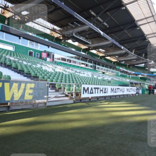 06.10.2024 - 19. swb-Marathon Bremen Yannick Fuchs http://msf.ph/oto/7359146 06.10.2024 10:20:44 Laufen im Stadion 7719, 8657, 8825, 8948, 8955, 9105 meine-sportfotos.de