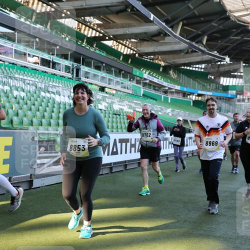 06.10.2024 - 19. swb-Marathon Bremen Yannick Fuchs http://msf.ph/oto/7359151 06.10.2024 10:41:36 Laufen im Stadion 7077, 7078, 7177, 7181, 7309, 7385, 7396, 7520, 7602, 7619, 7665, 7668, 7669, 7692, 7740, 7742, 7765, 7766, 7804, 7810, 7821, 8016, 8046, 8097, 8250, 8320, 8372, 8434, 8482, 8490, 8527, 8528, 8691, 8709, 8762, 8800, 8832, 8844, 8853, 8861, 8863, 8935, 8969, 8979, 9030, 9120, 9989 meine-sportfotos.de