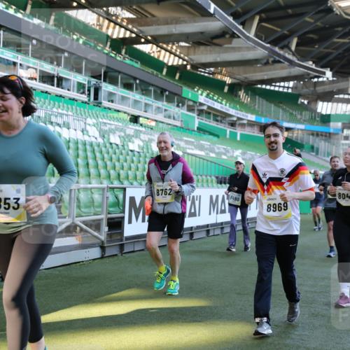 06.10.2024 - 19. swb-Marathon Bremen Yannick Fuchs http://msf.ph/oto/7359160 06.10.2024 10:41:37 Laufen im Stadion 7077, 7078, 7177, 7181, 7309, 7385, 7396, 7520, 7602, 7619, 7665, 7668, 7669, 7692, 7712, 7740, 7742, 7765, 7766, 7804, 7810, 7821, 8016, 8046, 8097, 8250, 8320, 8372, 8434, 8482, 8490, 8527, 8528, 8691, 8709, 8762, 8800, 8832, 8844, 8853, 8861, 8863, 8935, 8969, 8979, 9030, 9120, 9989 meine-sportfotos.de