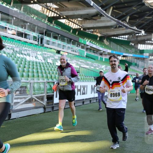 06.10.2024 - 19. swb-Marathon Bremen Yannick Fuchs http://msf.ph/oto/7359169 06.10.2024 10:41:37 Laufen im Stadion 7077, 7078, 7177, 7181, 7309, 7385, 7396, 7520, 7602, 7619, 7665, 7668, 7669, 7692, 7712, 7740, 7742, 7765, 7766, 7804, 7810, 7821, 8016, 8046, 8097, 8250, 8320, 8372, 8434, 8482, 8490, 8527, 8528, 8691, 8709, 8762, 8800, 8832, 8844, 8853, 8861, 8863, 8935, 8969, 8979, 9030, 9120, 9989 meine-sportfotos.de