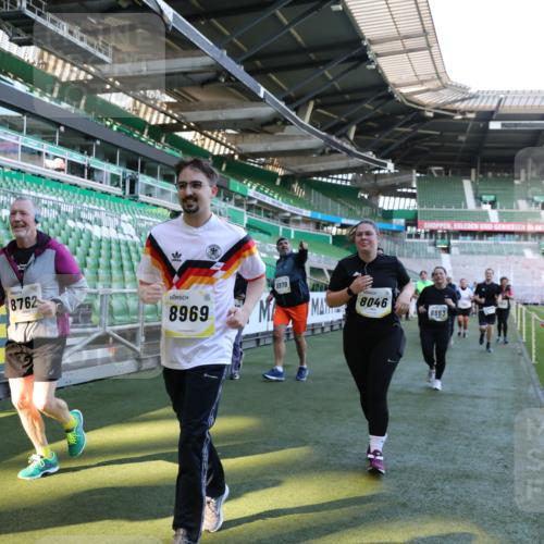06.10.2024 - 19. swb-Marathon Bremen Yannick Fuchs http://msf.ph/oto/7359224 06.10.2024 10:41:38 Laufen im Stadion 7077, 7078, 7177, 7181, 7309, 7385, 7396, 7520, 7602, 7665, 7668, 7669, 7692, 7712, 7740, 7742, 7765, 7766, 7804, 7810, 7821, 8016, 8046, 8097, 8250, 8320, 8372, 8434, 8482, 8490, 8527, 8528, 8691, 8709, 8762, 8800, 8832, 8844, 8853, 8863, 8935, 8969, 8979, 9030, 9120, 9989 meine-sportfotos.de