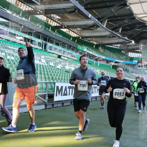 06.10.2024 - 19. swb-Marathon Bremen Yannick Fuchs http://msf.ph/oto/7359295 06.10.2024 10:41:40 Laufen im Stadion 7077, 7078, 7163, 7177, 7181, 7309, 7385, 7396, 7520, 7602, 7665, 7668, 7669, 7692, 7712, 7740, 7742, 7765, 7766, 7804, 7810, 7821, 8016, 8046, 8097, 8250, 8320, 8372, 8434, 8482, 8490, 8527, 8528, 8691, 8709, 8762, 8800, 8832, 8844, 8853, 8863, 8935, 8969, 8979, 9030, 9120, 9989 meine-sportfotos.de
