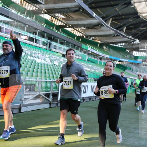 06.10.2024 - 19. swb-Marathon Bremen Yannick Fuchs http://msf.ph/oto/7359300 06.10.2024 10:41:40 Laufen im Stadion 7077, 7078, 7163, 7177, 7181, 7309, 7385, 7396, 7520, 7602, 7665, 7668, 7669, 7692, 7712, 7740, 7742, 7765, 7766, 7804, 7810, 7821, 8016, 8046, 8097, 8250, 8320, 8372, 8434, 8482, 8490, 8527, 8528, 8691, 8709, 8762, 8800, 8832, 8844, 8853, 8863, 8935, 8969, 8979, 9030, 9120, 9989 meine-sportfotos.de