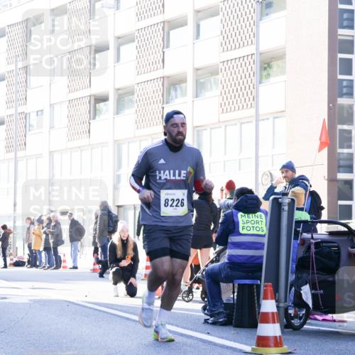 06.10.2024 - 19. swb-Marathon Bremen Matties Gatica Varas http://msf.ph/oto/7359424 06.10.2024 10:38:32 Laufen 8226 meine-sportfotos.de