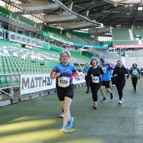 06.10.2024 - 19. swb-Marathon Bremen Yannick Fuchs http://msf.ph/oto/7359649 06.10.2024 10:41:52 Laufen im Stadion 7077, 7078, 7163, 7177, 7181, 7309, 7602, 7665, 7668, 7669, 7692, 7712, 7740, 7742, 7765, 7766, 7804, 7866, 7901, 8016, 8097, 8250, 8320, 8344, 8372, 8386, 8387, 8434, 8482, 8490, 8527, 8528, 8709, 8762, 8800, 8832, 8844, 8863, 8917, 8935, 8979, 9030, 9045, 9120, 9989 meine-sportfotos.de