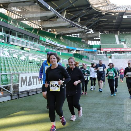 06.10.2024 - 19. swb-Marathon Bremen Yannick Fuchs http://msf.ph/oto/7359726 06.10.2024 10:41:53 Laufen im Stadion 7077, 7078, 7163, 7177, 7181, 7309, 7602, 7665, 7668, 7669, 7692, 7712, 7740, 7742, 7755, 7765, 7766, 7804, 7866, 7901, 8016, 8097, 8250, 8320, 8344, 8372, 8386, 8387, 8434, 8482, 8527, 8528, 8709, 8762, 8800, 8832, 8844, 8863, 8917, 8935, 8959, 9030, 9045, 9120, 9989 meine-sportfotos.de