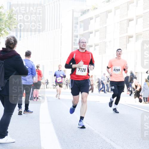06.10.2024 - 19. swb-Marathon Bremen Matties Gatica Varas http://msf.ph/oto/7359743 06.10.2024 10:38:41 Laufen 8311, 7128, 8209 meine-sportfotos.de