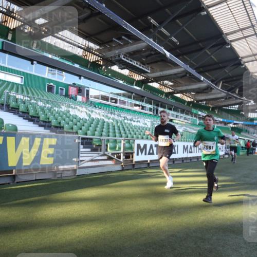 06.10.2024 - 19. swb-Marathon Bremen Yannick Fuchs http://msf.ph/oto/7359816 06.10.2024 10:24:17 Laufen im Stadion 7081, 7128, 7196, 7283, 7536, 7555, 7579, 7584, 7738, 7759, 8000, 8060, 8094, 8095, 8383, 8441, 8444, 8446, 8544, 8571, 8654, 8656, 8785, 8813, 8831, 8974, 8992, 9019, 9026, 9064, 9082, 9124 meine-sportfotos.de