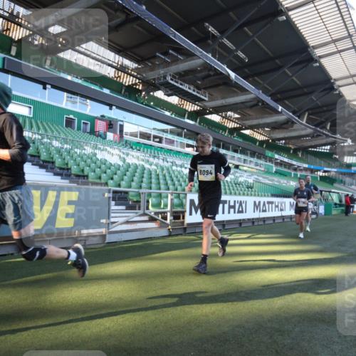 06.10.2024 - 19. swb-Marathon Bremen Yannick Fuchs http://msf.ph/oto/7359824 06.10.2024 10:24:24 Laufen im Stadion 7081, 7128, 7196, 7283, 7536, 7555, 7579, 7584, 7738, 7759, 8060, 8094, 8095, 8226, 8383, 8441, 8446, 8454, 8654, 8656, 8785, 8813, 8831, 8974, 8992, 9019, 9064, 9082, 9124 meine-sportfotos.de