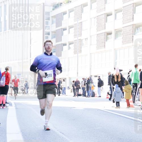 06.10.2024 - 19. swb-Marathon Bremen Matties Gatica Varas http://msf.ph/oto/7359828 06.10.2024 10:38:45 Laufen 311 meine-sportfotos.de