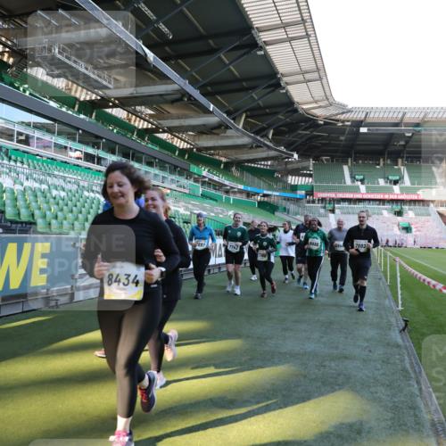 06.10.2024 - 19. swb-Marathon Bremen Yannick Fuchs http://msf.ph/oto/7359834 06.10.2024 10:41:54 Laufen im Stadion 7077, 7078, 7163, 7177, 7309, 7602, 7665, 7668, 7669, 7692, 7712, 7740, 7742, 7755, 7765, 7766, 7804, 7866, 7901, 8016, 8097, 8250, 8320, 8344, 8372, 8386, 8387, 8434, 8482, 8503, 8527, 8528, 8709, 8800, 8832, 8844, 8917, 8935, 8959, 9030, 9045, 9120, 9989 meine-sportfotos.de