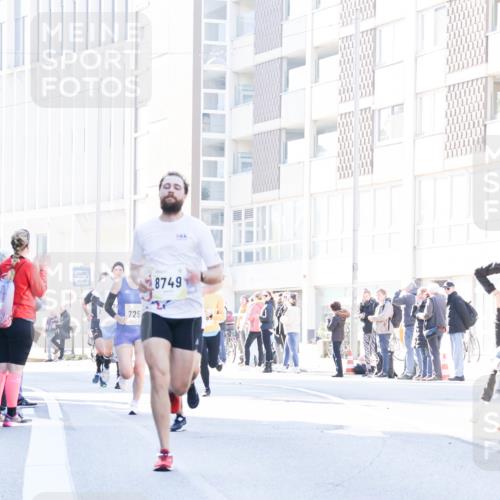 06.10.2024 - 19. swb-Marathon Bremen Matties Gatica Varas http://msf.ph/oto/7359986 06.10.2024 10:38:55 Laufen 23, 725, 8749 meine-sportfotos.de